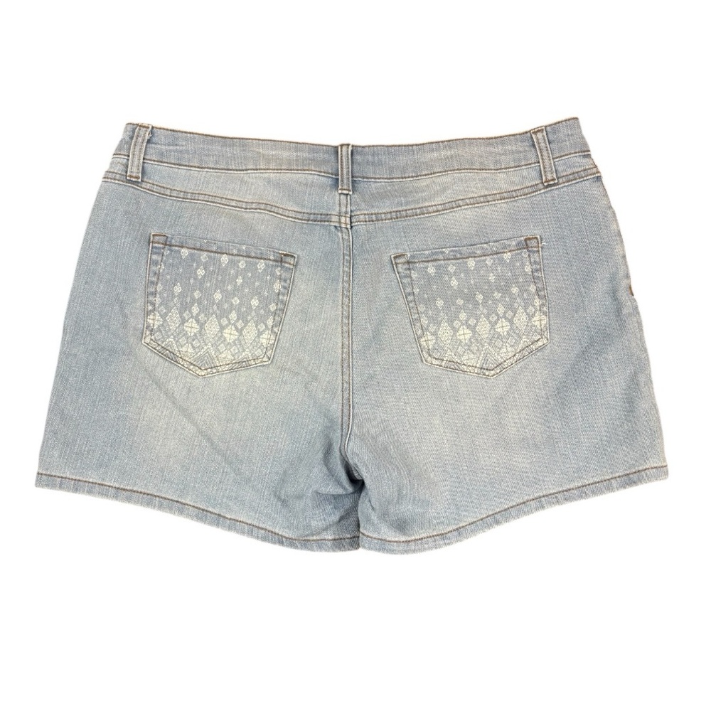 Bit & Bridle Light Wash Jean Shorts w/ White‎ Stencil Pattern on Pockets Size 16 - Picture 2 of 4